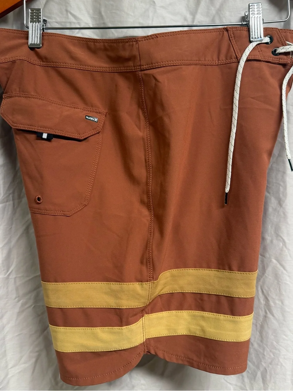 Hurley PHANTOM Rust Brown Board Shorts with Yellow Stripes size 31